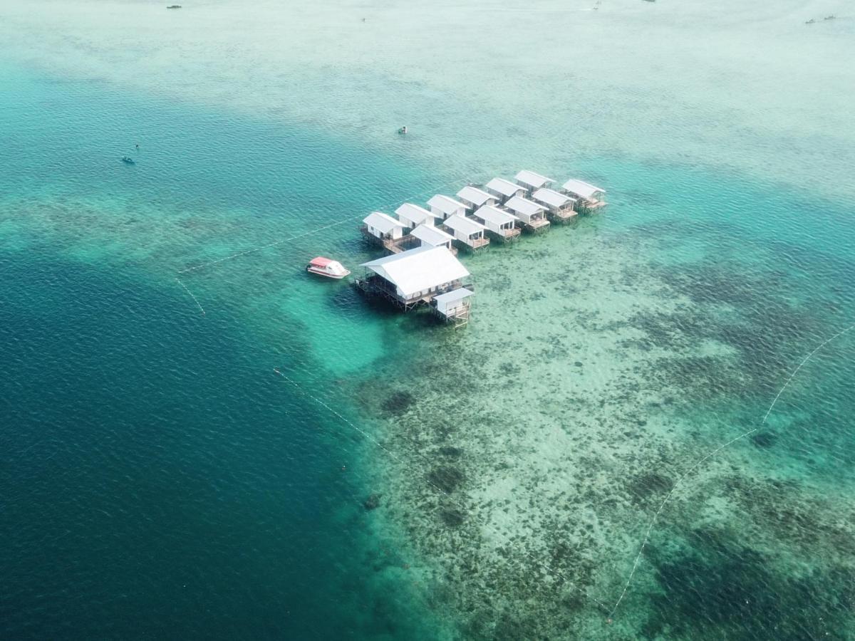 Shun Shun Water Bungalows Hotell Semporna Exteriör bild