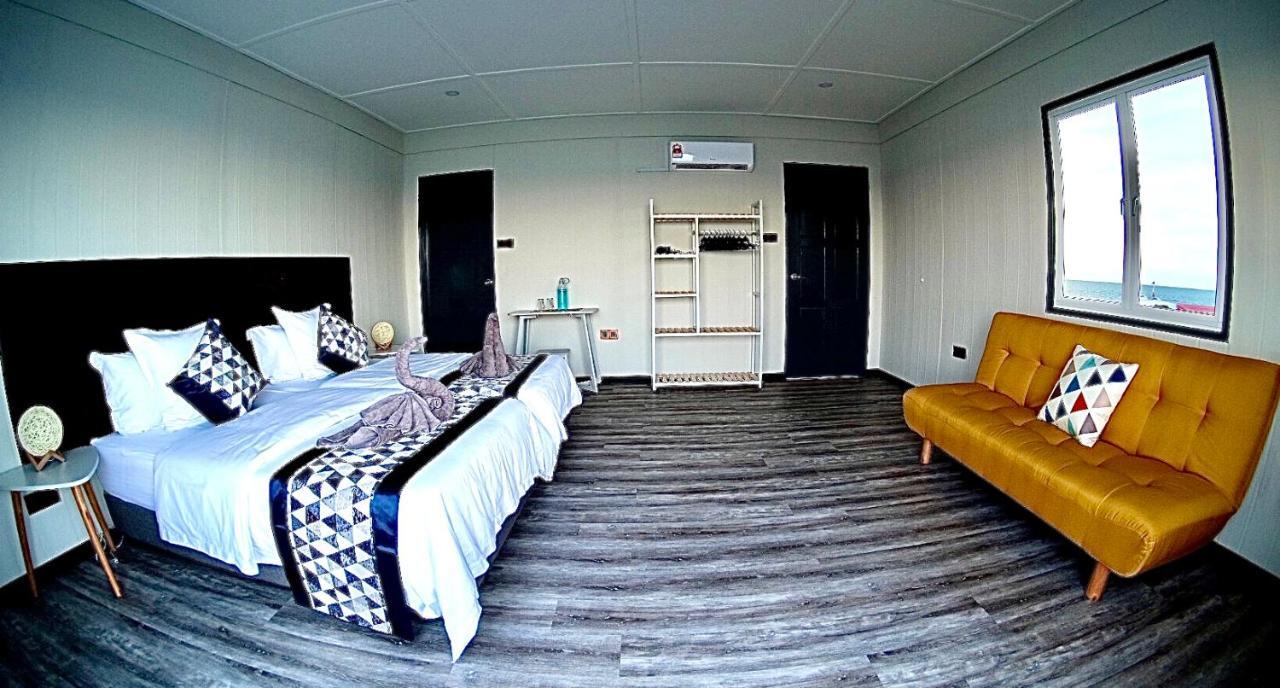 Shun Shun Water Bungalows Hotell Semporna Exteriör bild