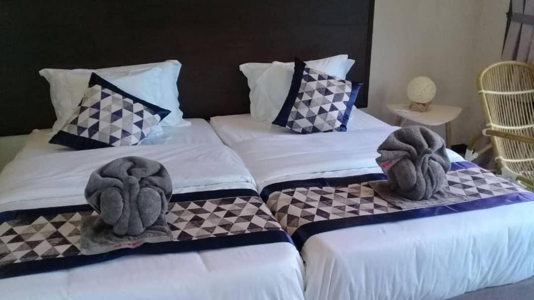 Shun Shun Water Bungalows Hotell Semporna Exteriör bild